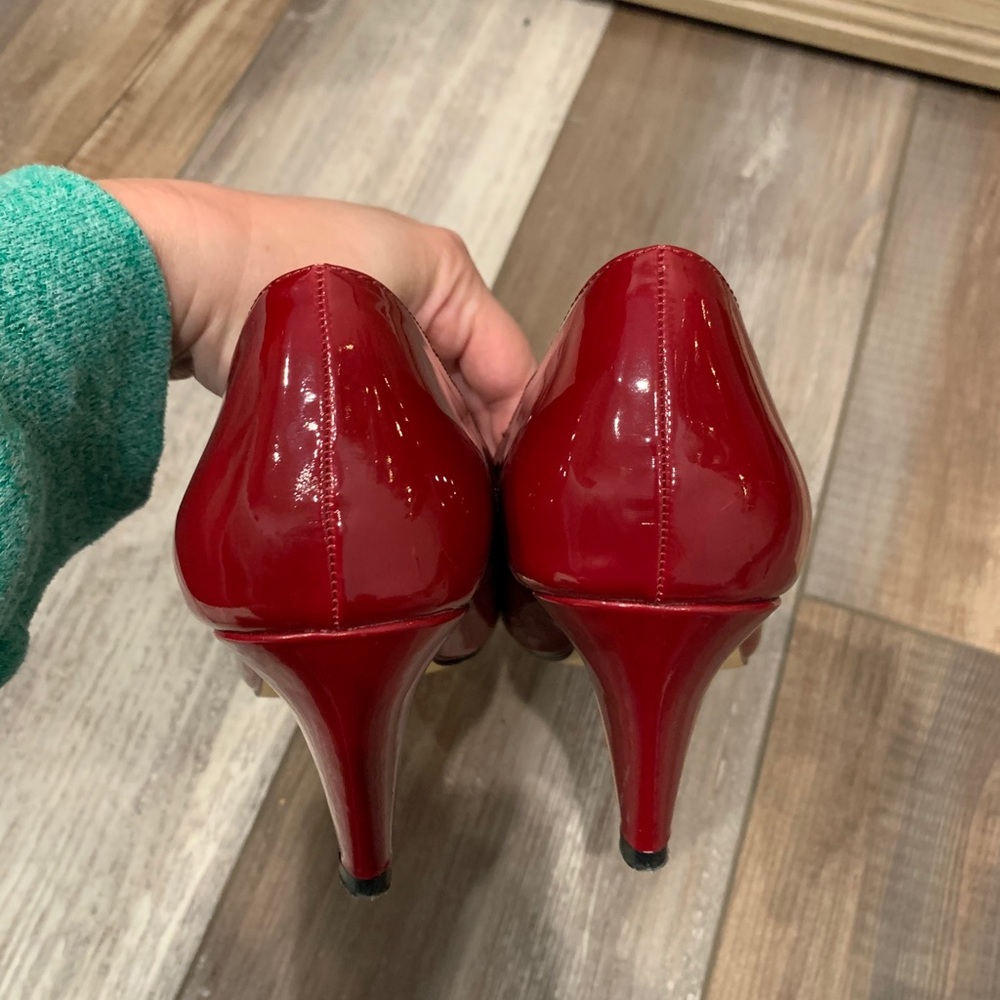 Metaphor brand red heels size 9.5 - Picture 3 of 7